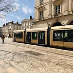 Orleans - Maison De Ville Haut De Gamme Au Calme - 4 Chambres Avec Garage - Proche De Toutes Les Commodites - La Maison D\'A Cote